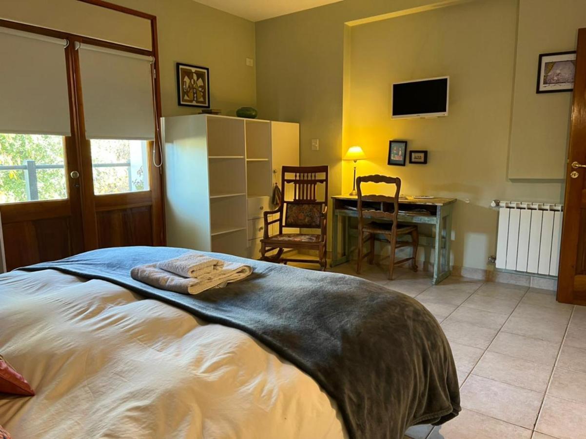 Hosteria Casa De Paula Trelew Eksteriør bilde